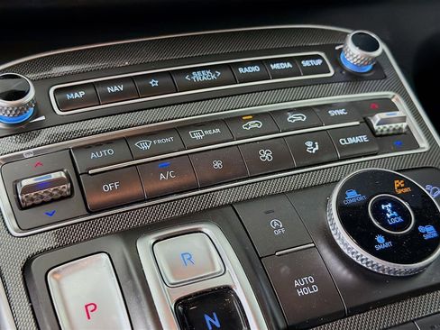 Certified 2023 Hyundai Santa Fe XRT image 17