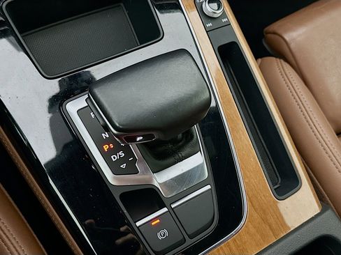 Used 2022 Audi Q5 2.0T Premium Plus w/ Premium Plus Package image 24