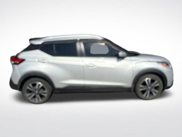 Used 2018 Nissan Kicks SV FWD image 6