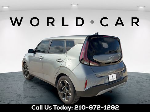Certified 2025 Kia Soul EX FWD image 5