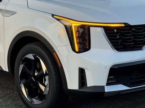 New 2026 Kia Sorento EX AWD/4WD image 3