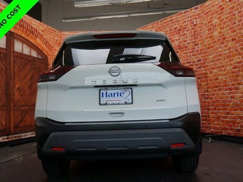 Used 2023 Nissan Rogue S image 6