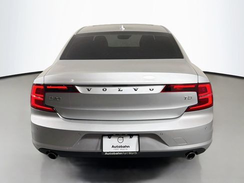 Used 2018 Volvo S90 T5 Momentum w/ Convenience Package FWD image 7
