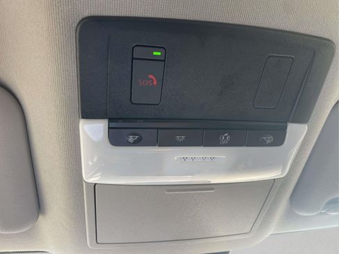 Used 2025 Nissan Sentra SV FWD image 25