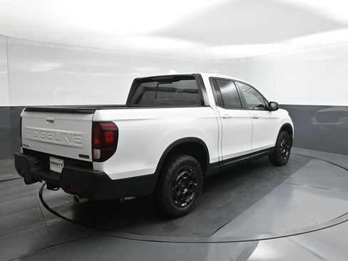 Used 2025 Honda Ridgeline TrailSport+ image 8