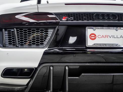 Used 2018 Audi R8 V10 AWD/4WD image 24