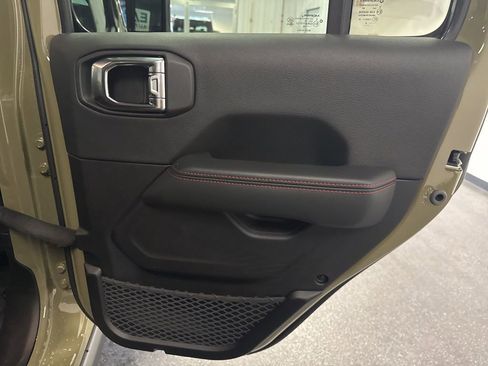 New 2026 Jeep Wrangler Unlimited Rubicon 392 w/ Quick Order Package 27X Moab AWD/4WD image 37