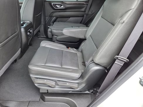 Certified 2024 Chevrolet Tahoe Z71 w/ Luxury Package AWD/4WD image 12