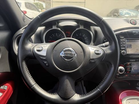 Used 2015 Nissan Juke SL FWD image 15