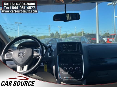 Used 2017 Dodge Grand Caravan SE w/ Power Window Group image 9