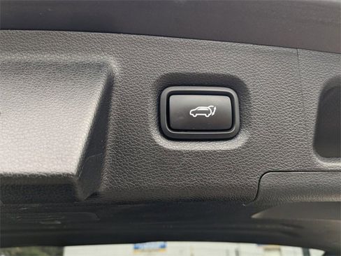 Used 2023 Hyundai Santa Fe SEL image 13