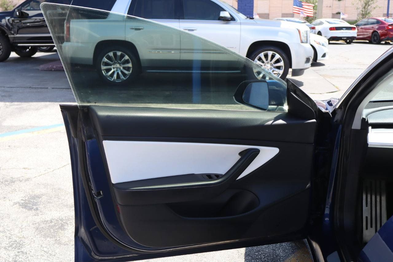 Used 2019 Tesla Model 3 Performance AWD/4WD image 16