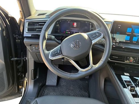 New 2026 Volkswagen Atlas Cross Sport SE image 12