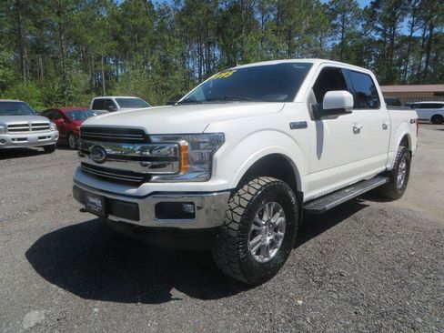 Used 2019 Ford F150 Lariat image 2