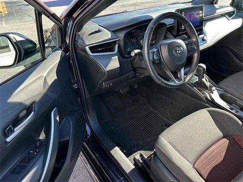 Certified 2024 Toyota Corolla SE image 9