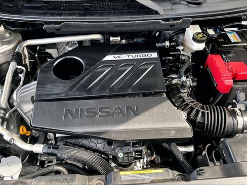 Certified 2024 Nissan Rogue Platinum FWD image 33