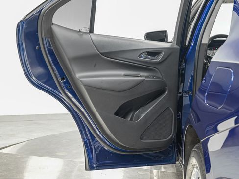 Used 2023 Chevrolet Equinox LT image 25