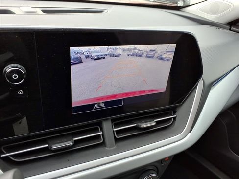 Certified 2024 Chevrolet Trax LS w/ LS Convenience Package image 23