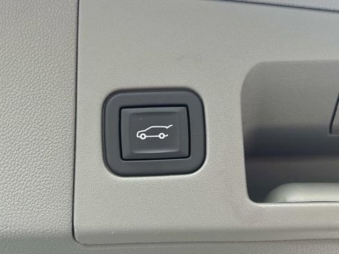 Certified 2023 Cadillac XT5 Premium Luxury AWD/4WD image 11