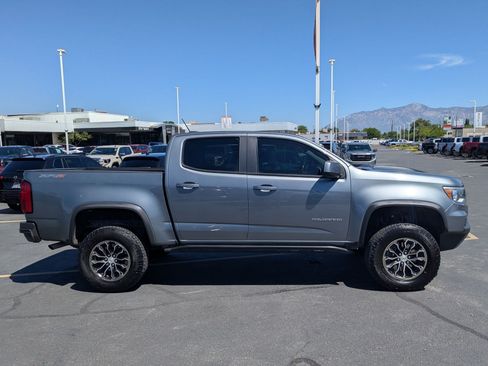 Used 2022 Chevrolet Colorado ZR2 AWD/4WD image 2