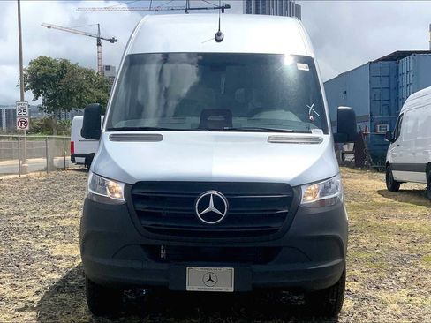 New 2025 Mercedes-Benz Sprinter 2500 image 3