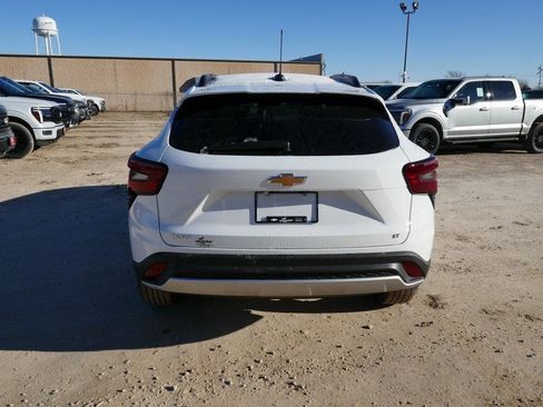 New 2026 Chevrolet Trax LT image 4