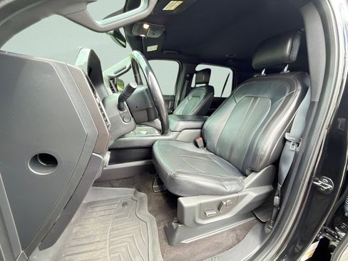 Used 2018 Ford Expedition Max Limited AWD/4WD image 9