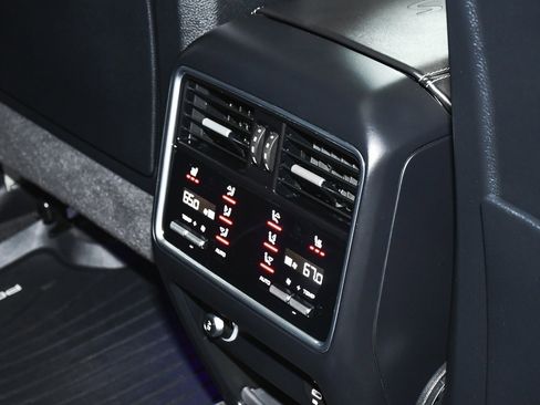 Used 2022 Porsche Cayenne GTS image 62