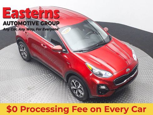Used 2022 Kia Sportage LX AWD/4WD image 3