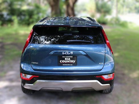 New 2025 Kia Niro EX Touring image 8