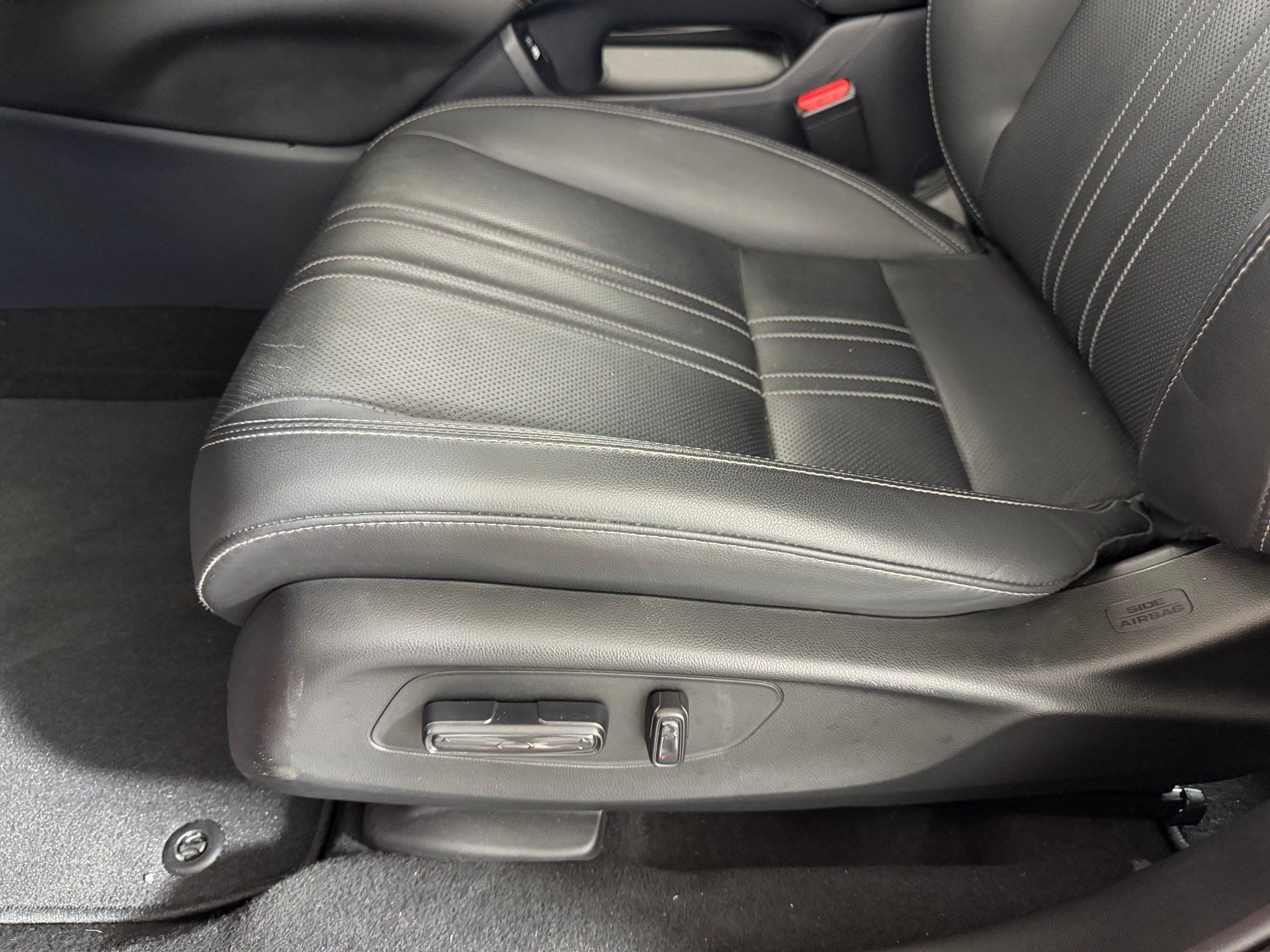 Used 2023 Honda HR-V EX-L image 14