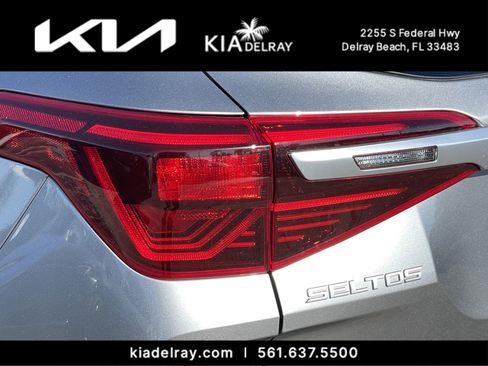 Used 2023 Kia Seltos S w/ Navigation Package image 7