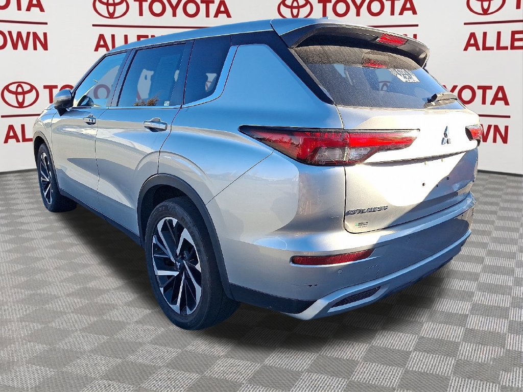 Used 2023 Mitsubishi Outlander SE Black Edition AWD/4WD image 5