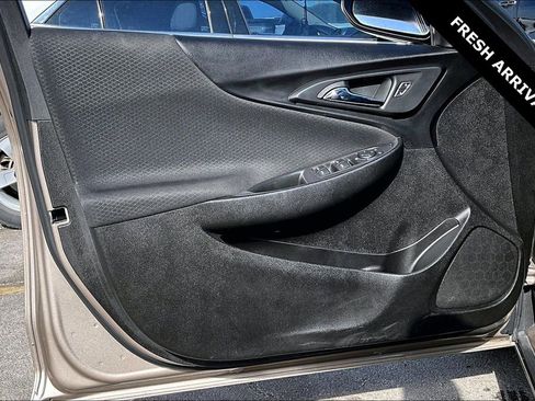 Used 2023 Chevrolet Malibu LT image 19