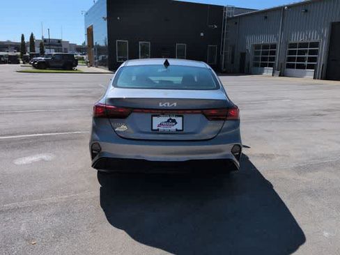 Used 2024 Kia Forte LXS FWD image 7