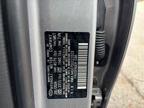 Used 2025 Hyundai Elantra Limited image 28