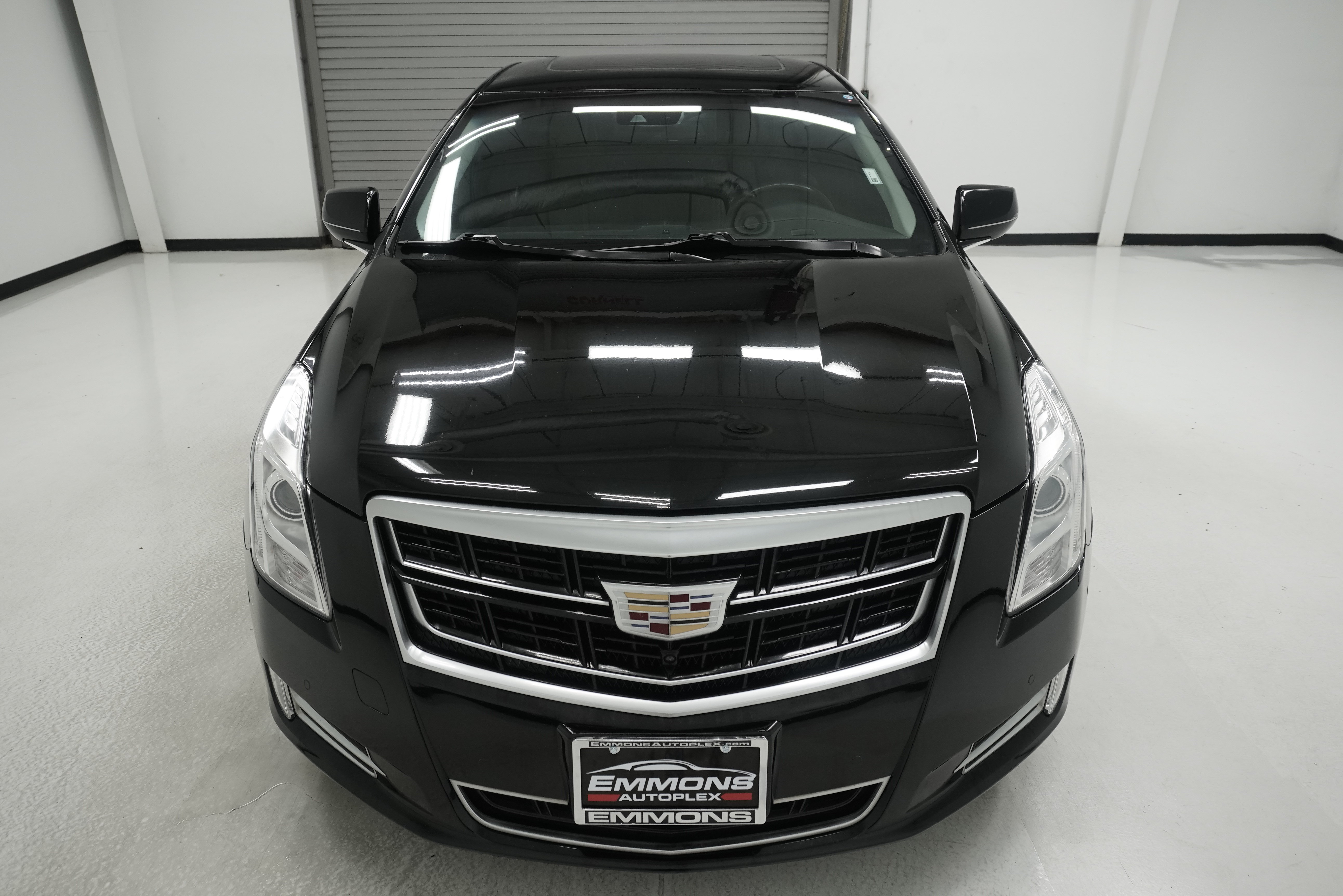 Used 2016 Cadillac XTS Luxury w/ Driver Awareness Package FWD image 2