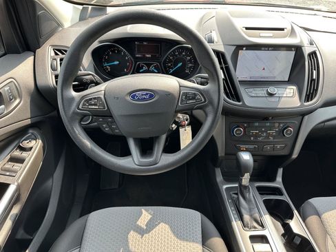 Used 2017 Ford Escape SE w/ Equipment Group 201A AWD/4WD image 12
