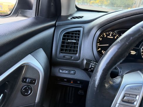 Used 2015 Nissan Altima 2.5 SL w/ Technology Package image 23