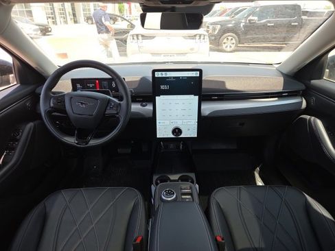 Used 2023 Ford Mustang Mach-E California Route 1 image 8