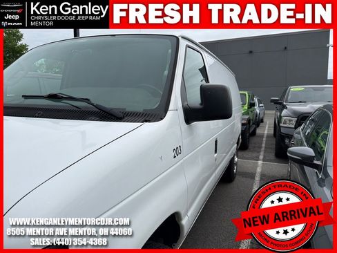 Used 2013 Ford E-150 and Econoline 150 w/ Commercial Cargo Van Pkg RWD image 7