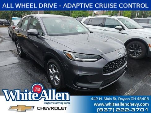 Used 2023 Honda HR-V LX image 1