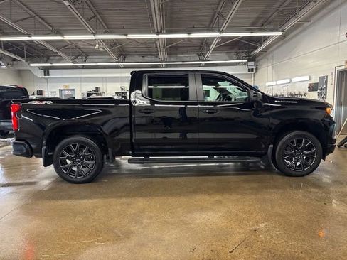 Used 2024 Chevrolet Silverado 1500 RST AWD/4WD image 7