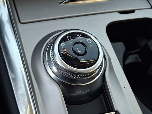 Used 2022 Ford Explorer XLT w/ Equipment Group 202A image 19