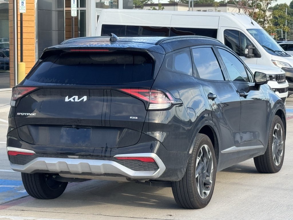 Used 2025 Kia Sportage SX AWD/4WD image 3