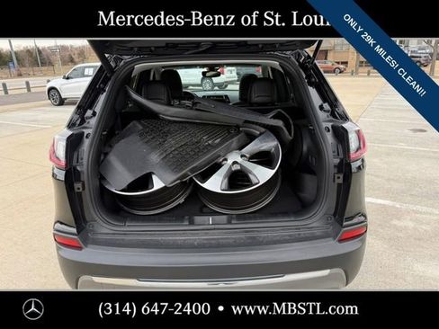 Used 2022 Jeep Cherokee Limited image 8