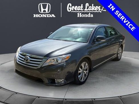 Used 2012 Toyota Avalon FWD image 2
