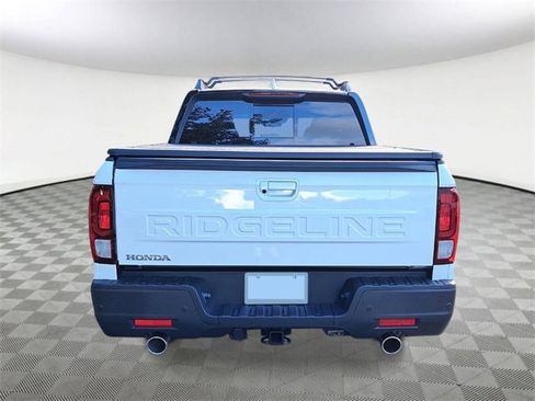 New 2025 Honda Ridgeline Black Edition image 3