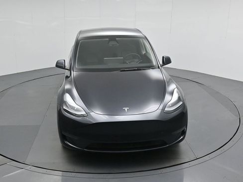 Used 2024 Tesla Model Y Long Range image 33