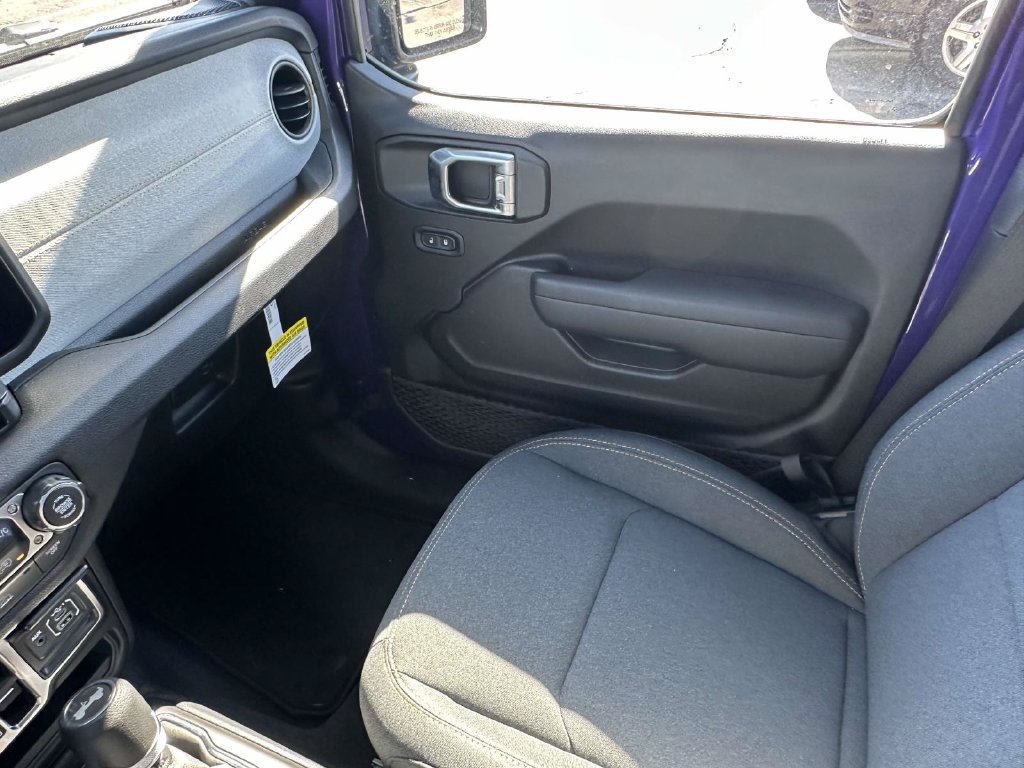 Used 2026 Jeep Wrangler Unlimited Sport AWD/4WD image 30
